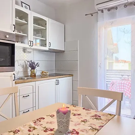 Apartment Tijara Podstrana