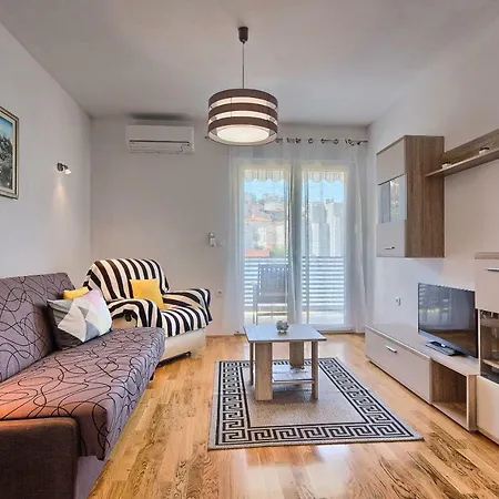 Tijara Apartman